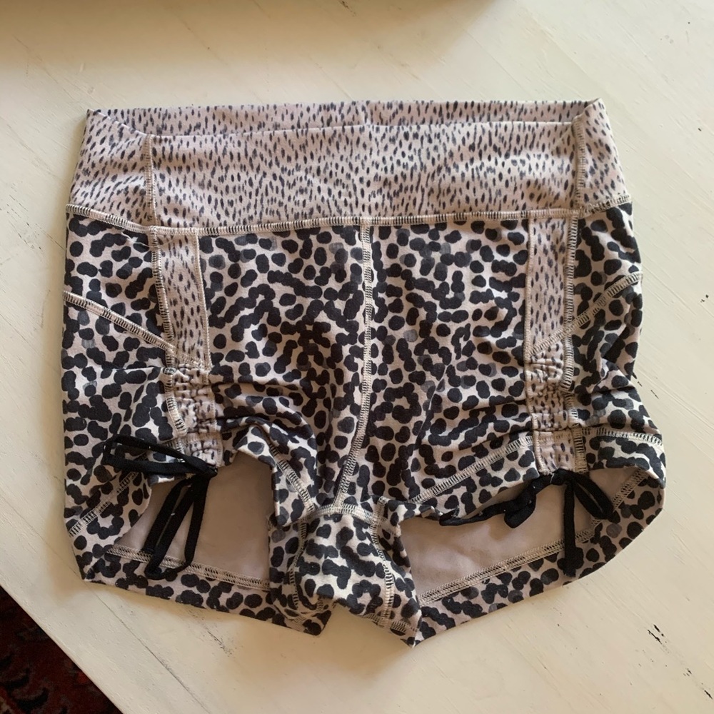 Lululemon high waisted fawn/cheetah print shorts